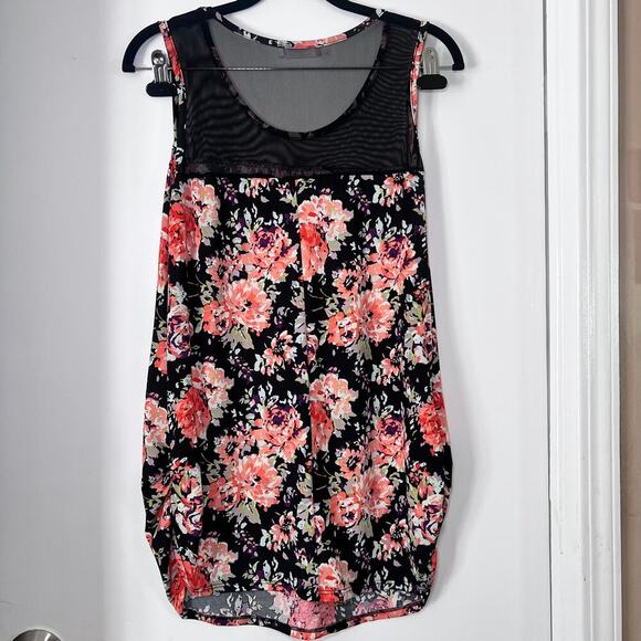 ✨Tutta Bella Maternity Sleeveless Floral shirt XL Black Sheer Mesh Yoke - Picture 3 of 5
